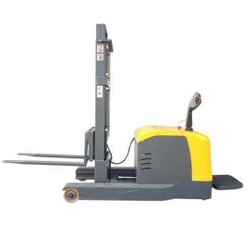 battery operated pallet stacker (2)