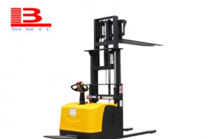 Need a large-scale repair when there is any problem with the forklift?