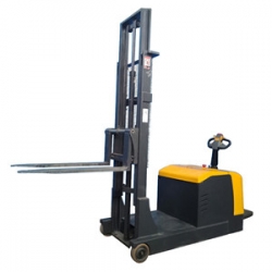 Counterbalance electric stacker with electronic power steering without forks