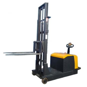 Counterbalance electric stacker with electronic power steering without forks