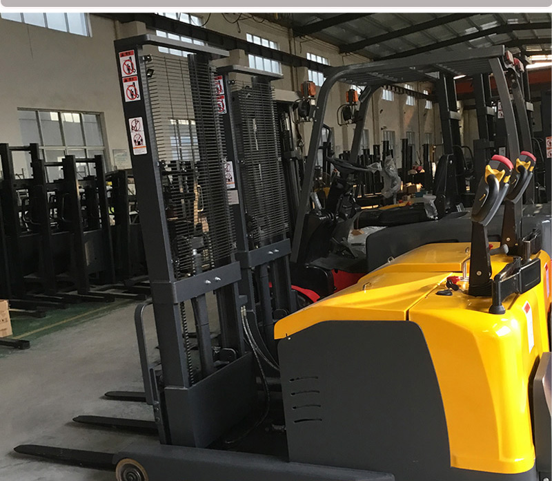 reach forklift for sale 4