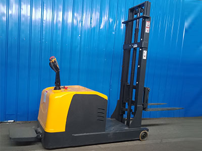 countercounterbalance pallet stacker