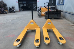 how is the pallet jack forklift development and use in the market？