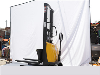 semi electric stacker suppliers