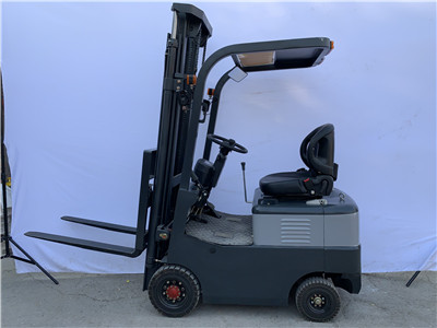 Forklift manufacturing companies