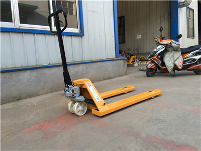 hydraulic hand truck