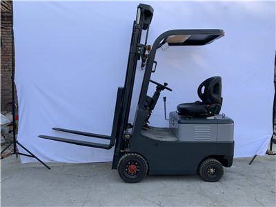 2 ton forklift