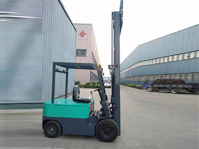 forklift manufacturers