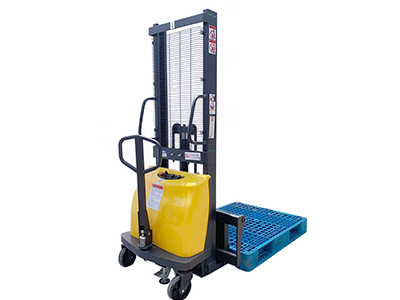 motorized pallet stacker