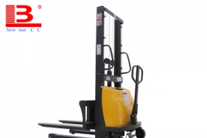 5 point distinguish between manual,semi-electric,full electric stacker suppliers
