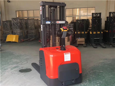 electric stacker lift
