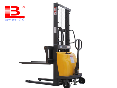 electric forklift manufacturers