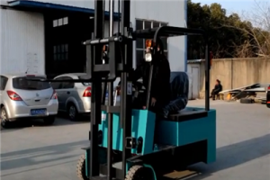 How truck lift manufacturers maintain the commutator of electric truck lift?