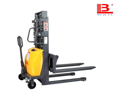 electric stacker manufacturers