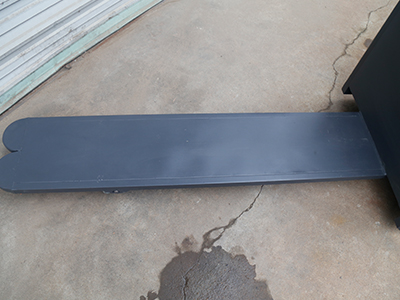 Station driving electric truck