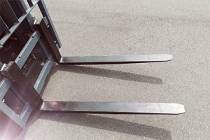 forklift manufacturers in china: what to pay attention to when charging