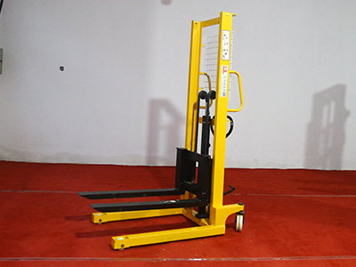  hand operated forklift