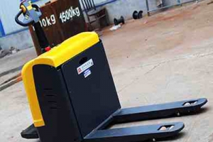 What are the advantages of using double electric pallet jack?