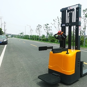 electric forklift manufacturers china counts 10 details of operation of electric