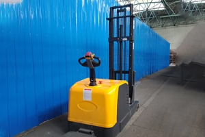 What information needs to be provided when purchasing electric stacker?