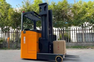 How to use instruments to detect faults in electric forklift?