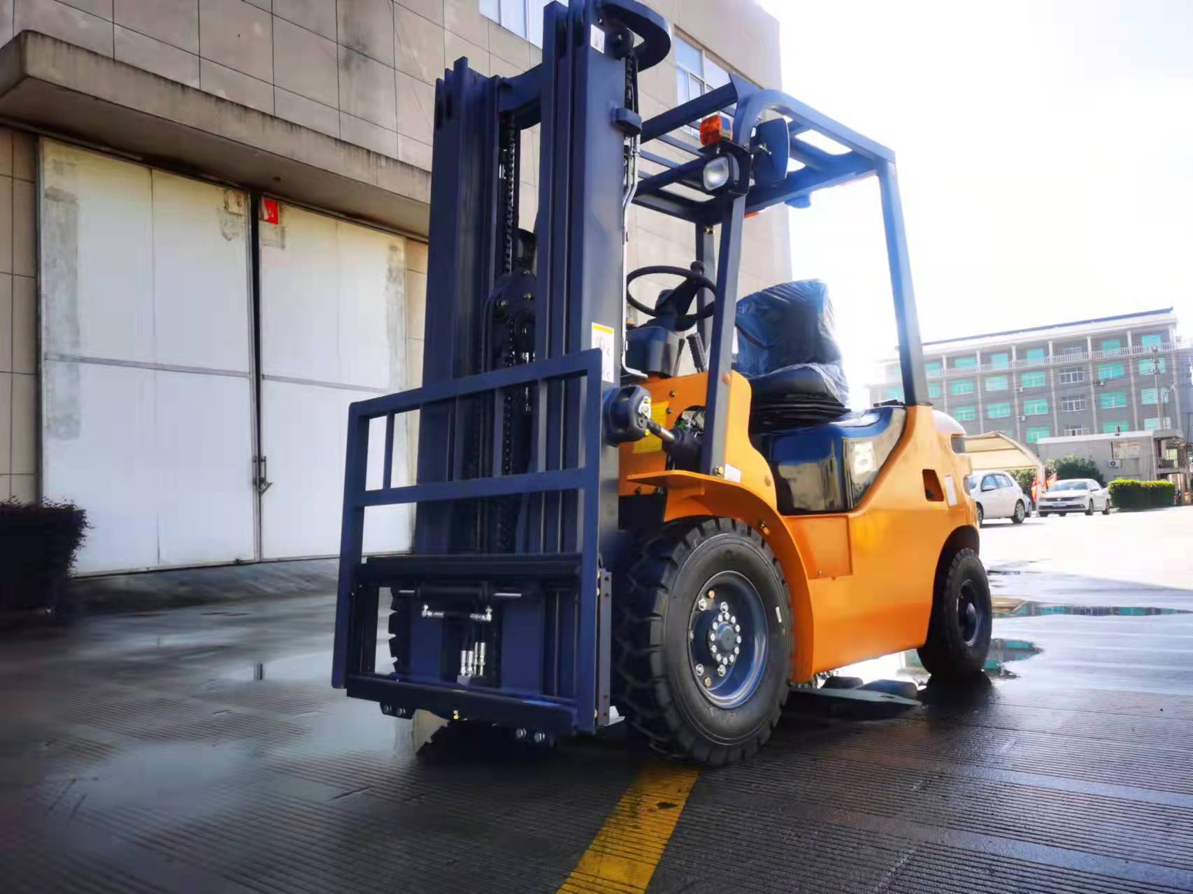  electric forklifts