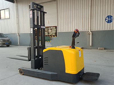  reach forklift