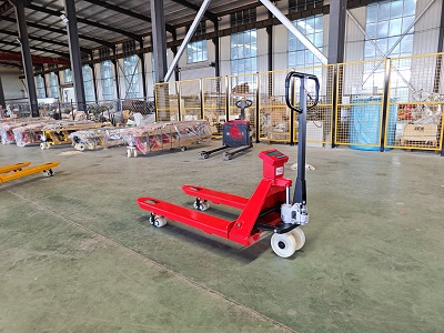 Electronic scale forklift
