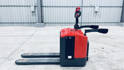 Stand-on forklifts