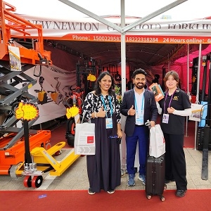 The new Niudun forklift shines at the Canton Fair to build a new era