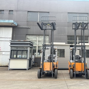 Four-Wheel Electric Forklift: Environmentally Friendly Modern Material Handling