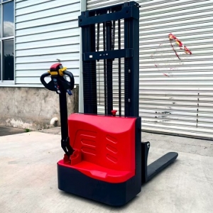 Step by Step Stability — A Guide to Pedestrian Stackers Operation Management