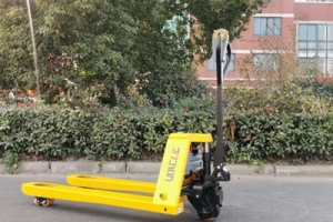 Which brand of walkie electric forklift is the best? Newnewton forklift 