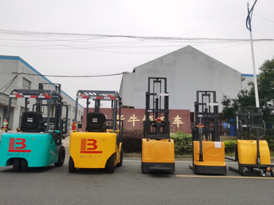 choose a forklift