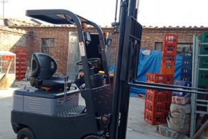 Small turning radius full electric 4-way forklift, suitable for multiple working