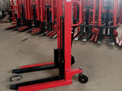 manual lifting stacker