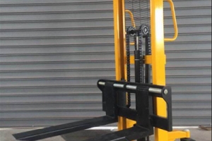 How to Choose a Manual Hydraulic Stacker with Ease? One-Stop Procurement
