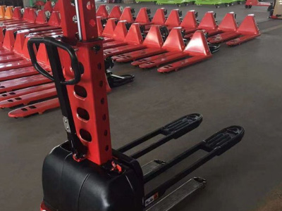 semi-electric self-propelled lift