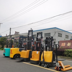 Newnewton Forklift: Empowering Global Logistics Handling 