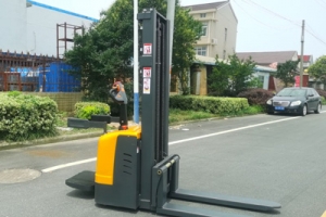 2026 Safe Operation Rules for Electric Stackers at a Glance