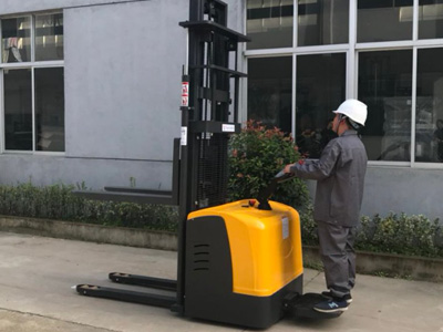 Ride-On Electric Double Pallet Stacker