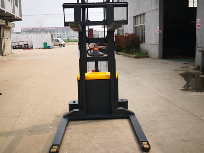 Walk-Behind Straddle Full Electric Stacker