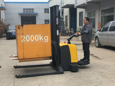 Full-Electric Forklift