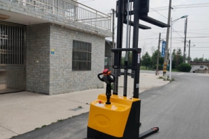 Best Stacker for Small Warehouses: Ride-On Full Electric Stacker Easy Efficient