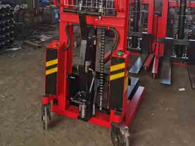 manual lifting stacker in stock