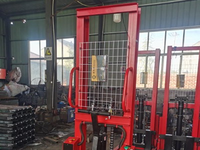 Walkie Electric Stacker