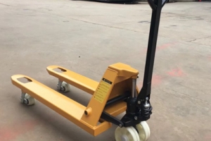 Polyurethane Wheel Manual Pallet Jack | Silent & Smooth