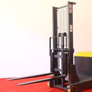 Pitfalls to Avoid When Buying a Ride-On Counterbalance Stacker