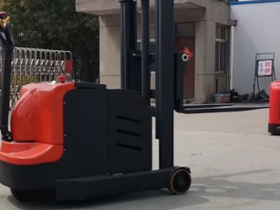 Counterbalance Stacker