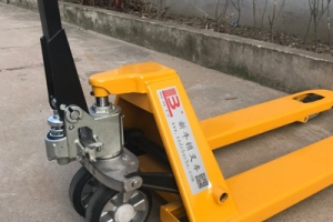Manual Hydraulic Pallet Jack: How the Hydraulic System Works